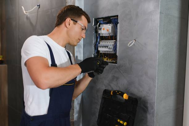 Best Affordable Emergency Electrician  in East Hills, NY